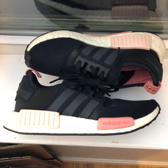 Peach Pink NMD R1 (size 6.5) - Picture 4 of 8